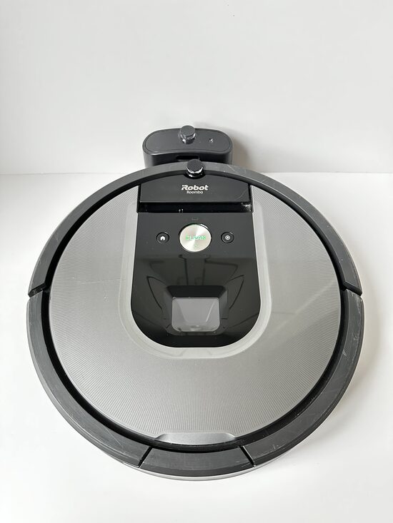 Lietots iRobot Roomba 960