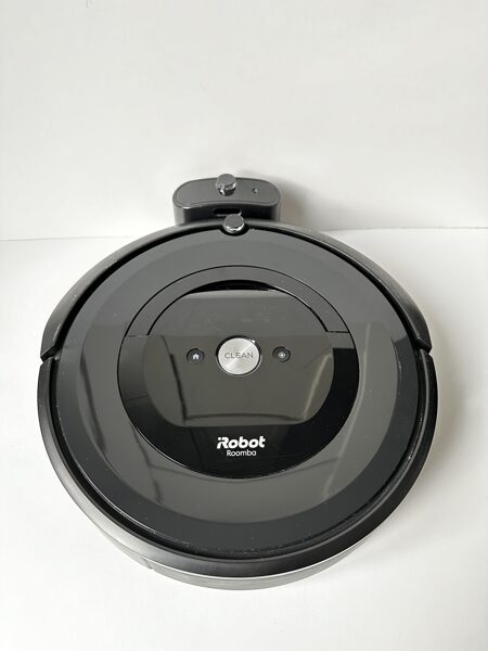 Mazlietots Roomba e5 