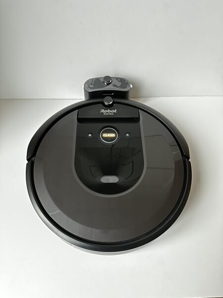 Jauns Roomba combo i8